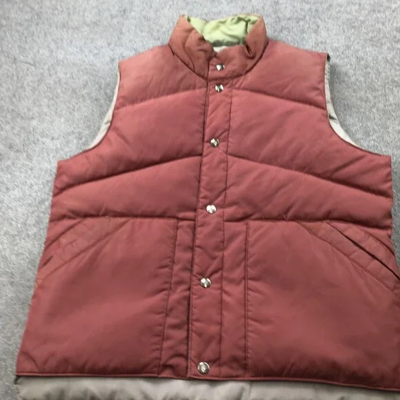 Camel Goose Down Vest Mens Medium Reversible Red Tan Puffer Quilted Snap Front - Picture 3 of 15